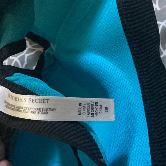 Victoria secret sports bra 💜 - Picture 9 of 11